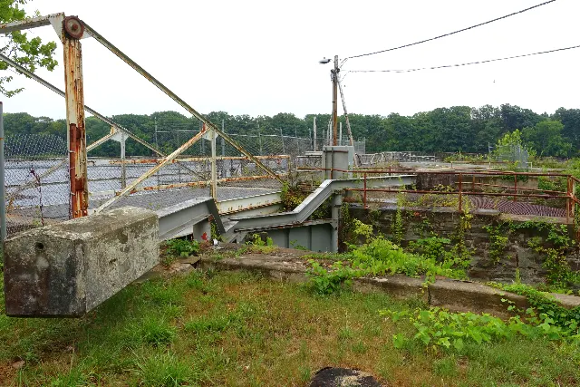 Windsor Locks Canal State Park Trail / Enfield Falls Canal