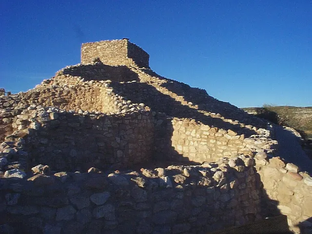 Tuzigoot Pueblo — Hilltop Village Walk